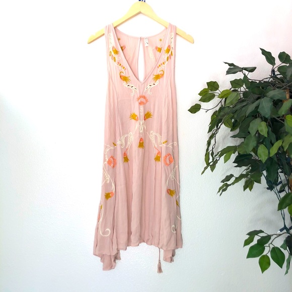 Free People Dresses & Skirts - Free People Boho Pink Dress